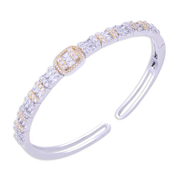 925 Sterling Silver Cuffed Women Bracelet (ZRK 2160) Baguette Stone 13.2 gr