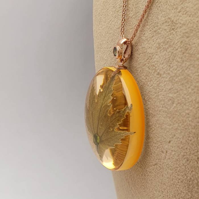 AmbeNus262 Sycamore Zircon Stone Necklace