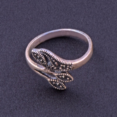 Marquise Silver Ring with Black Zircon Stone 3.2 Gr - 2